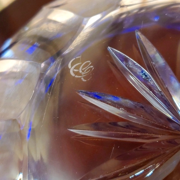 Sold!Vintage Blue Cut to Clear Crystal Console Bowl Cobalt Blue Signed  9"x4" - Picture 5 of 8